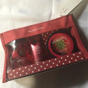 ✅ The Body Shop Strawberry scented